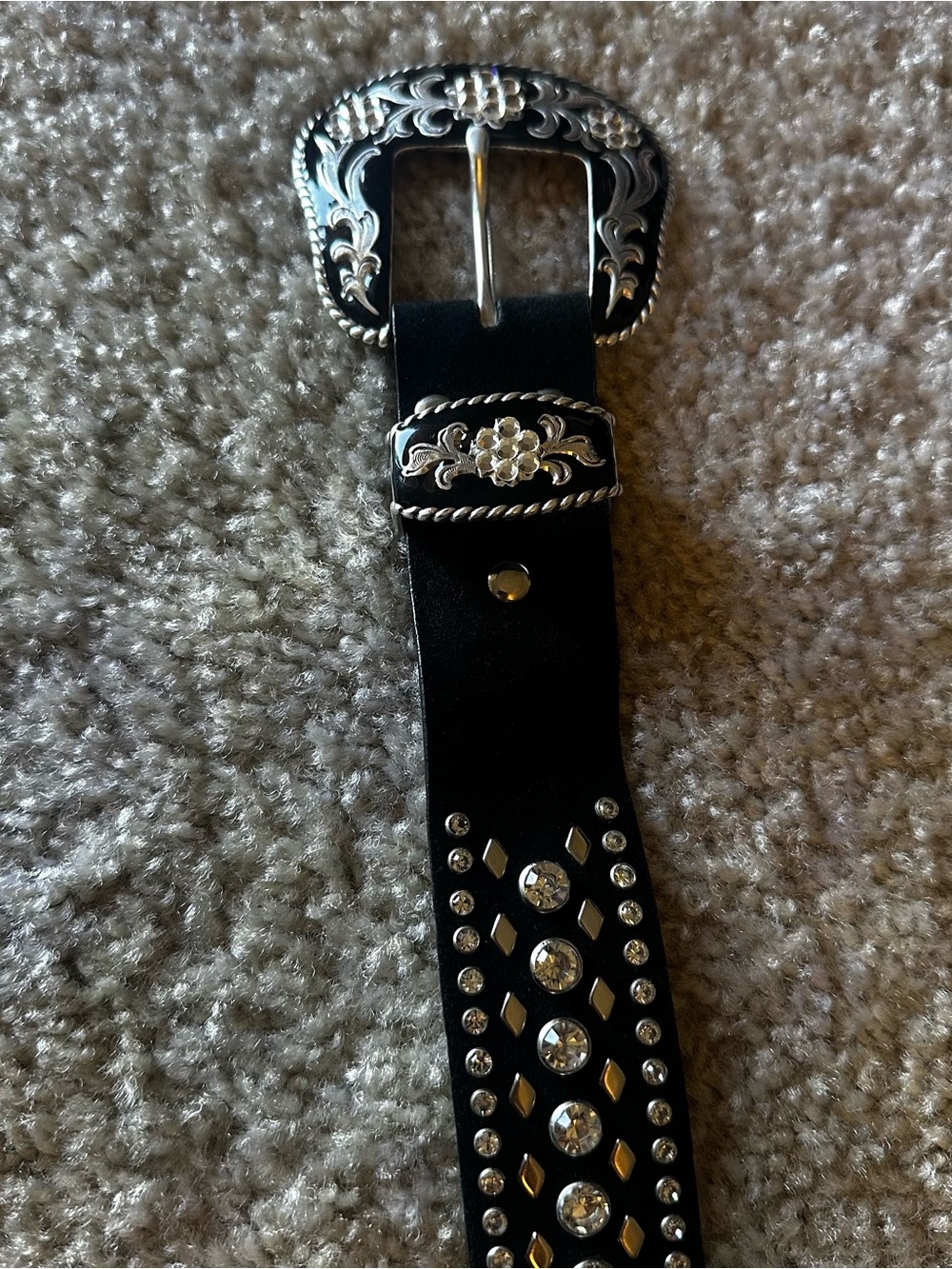 Vtg Nocona Belt Womens Black Suede Silver Rhinestones Concho Western Bling XL - Picture 2 of 7